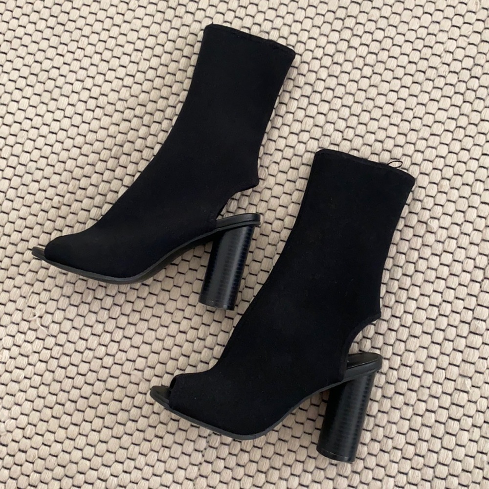 Black Boots